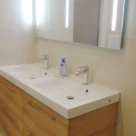 Apartment 250m2 - 8mn Walking Distance Palais Festivals And